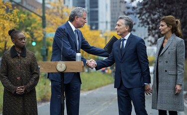 Presidente argentino y alcalde de Nueva York rinden homenaje a víctimas de atentado