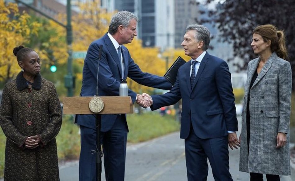 Presidente argentino y alcalde de Nueva York rinden homenaje a víctimas de atentado