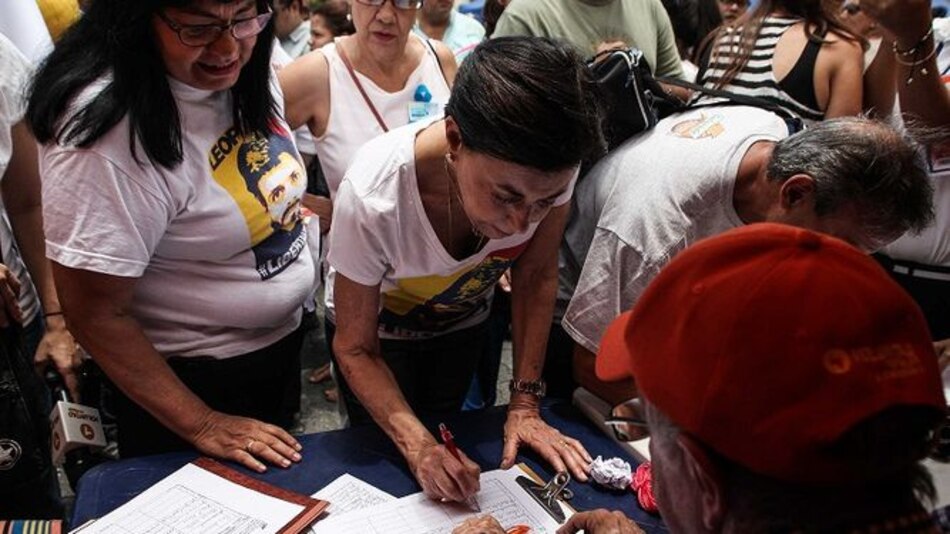 Oposición lista para entregar firmas que permitan referendo revocatoria Maduro