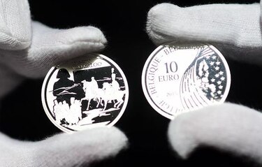 Bélgica acuña una moneda de 2.5 euros pese a la oposición de París por Waterloo
