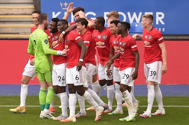 Chelsea y Man U logran los últimos boletos a Champions League