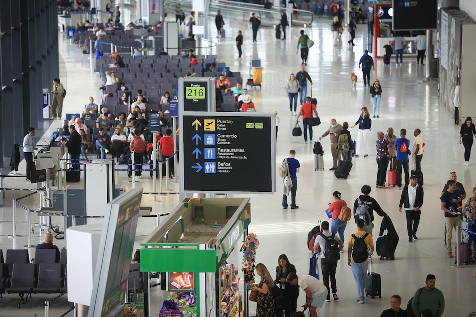 Tráfico aéreo de pasajeros entre Panamá y Colombia creció 21.7% en octubre