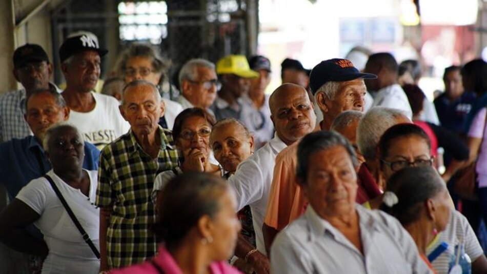 A partir del 20 de diciembre la CSS pagará el bono navideño a los jubilados y pensionados