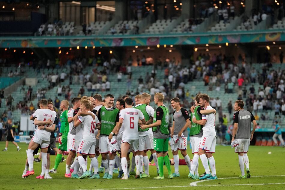 Dinamarca pasa a semifinales de la Eurocopa al ganar 2-1 a República Checa