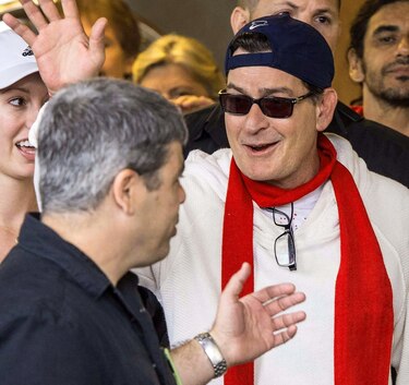 Charlie Sheen y Chuck Lorre olvidan rencillas para volver a trabajar juntos