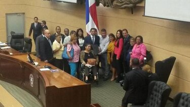 Asamblea aprueba beneficios para afectados por dietilene glycol