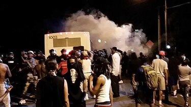 Estados Unidos: Doce agentes heridos en protestas tras la muerte de un afroamericano