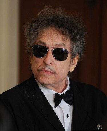 Bob Dylan inculpado en París por injurias