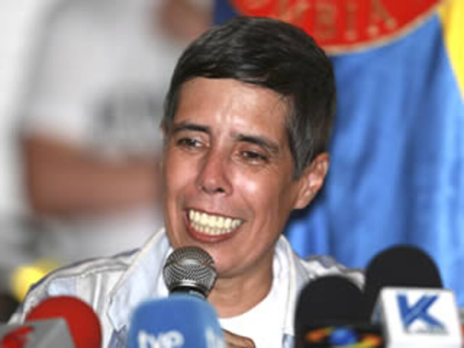 Jara: Uribe y FARC no quieren que haya paz