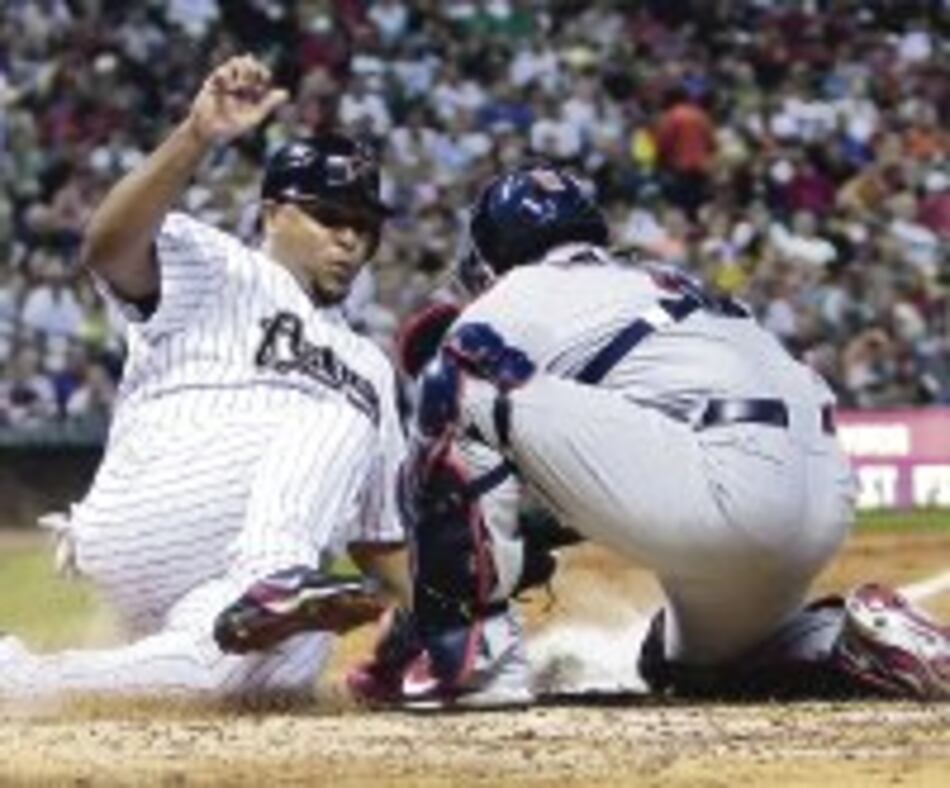 Chamberlain frente a la artillería de los Astros