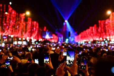 Luces y protestas abrieron la nueva década