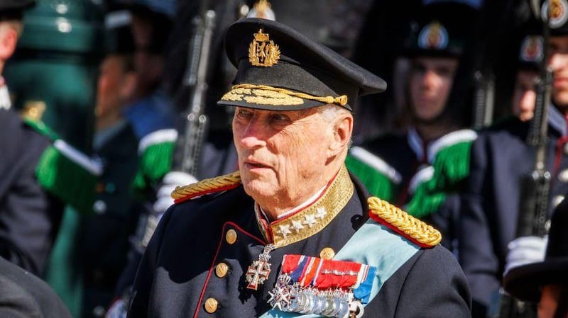 Muere a los 89 años el rey Harald de Noruega, quien se casó con una ‘plebeya’ y considerado un reformista de la monarquía