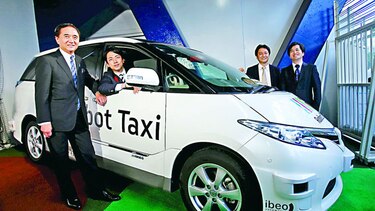 Japoneses lanzan taxis robóticos