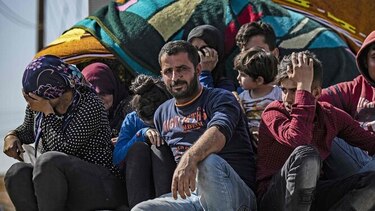 Más de 60 mil desplazados en ofensiva turca en el noreste de Siria