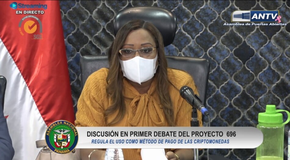 Diputados discuten proyecto que regula el uso de las criptomonedas en Panamá