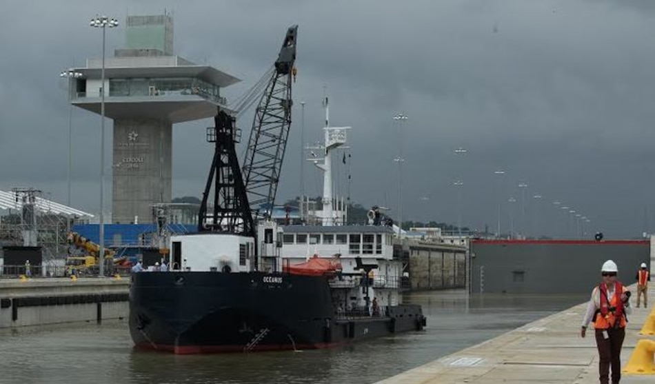 ACP hace primer tránsito de prueba por las esclusas de Cocolí