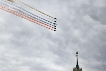 Putin justifica la guerra en Ucrania durante un reducido desfile del Día de la Victoria