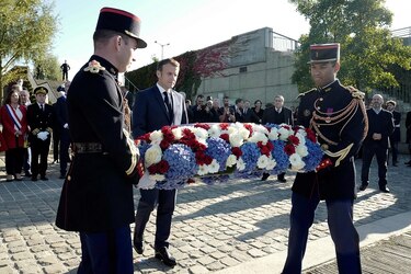 Macron condena ‘crímenes inexcusables’ por matanza de argelinos en París en 1961