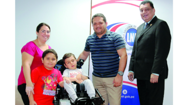 LNB entrega donación