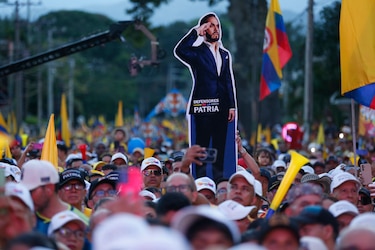 Candidatos colombianos cierran campaña electoral que ven como ‘batalla’ y ‘causa justa’