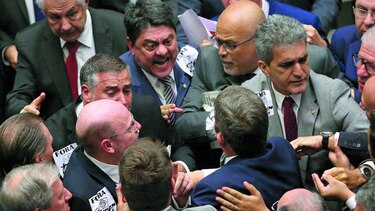 Los diputados salvan a Michel Temer