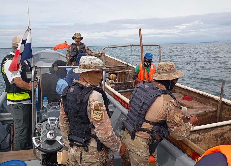 Una persona desaparecida por vuelco de una embarcación en Río Petaquilla, Senan despliega operativo de búsqueda y rescate