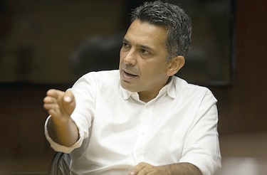 Ricardo Lombana hace cambios en su equipo de campaña