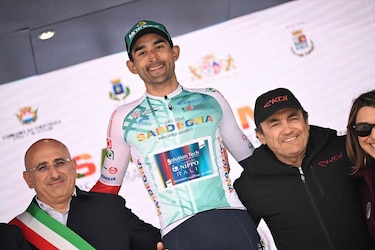 Roberto González conquista la montaña en el Giro di Sardegna