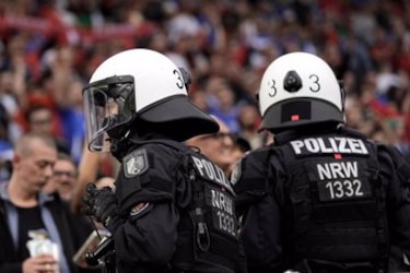 La policía alemana neutralizó a un individuo que amenazaba con un pico a aficionados de la Eurocopa