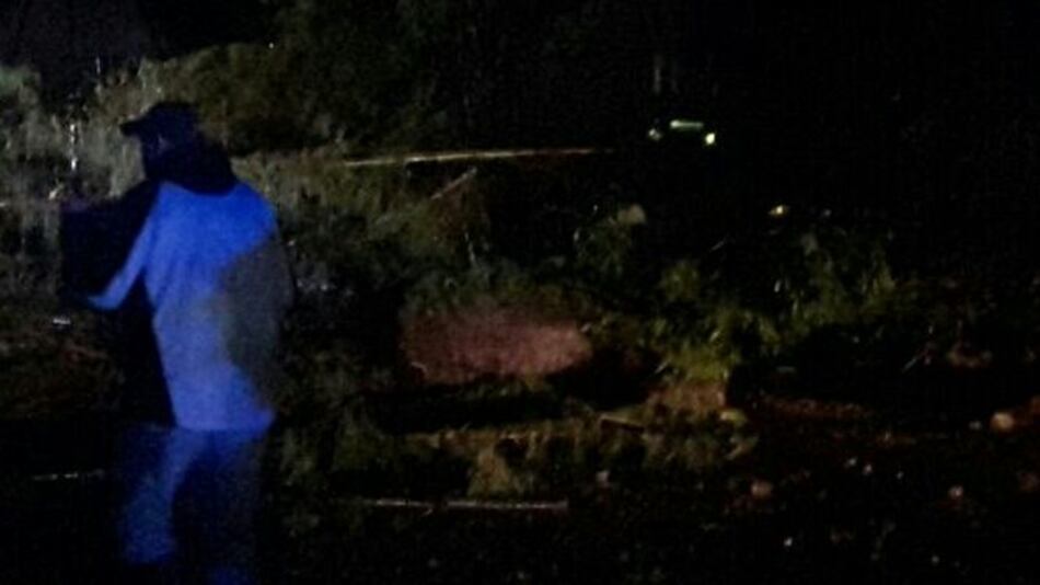 Derrumbe de tierra obstruye vías en Las Nubes y Bambito en Volcán, Chiriquí