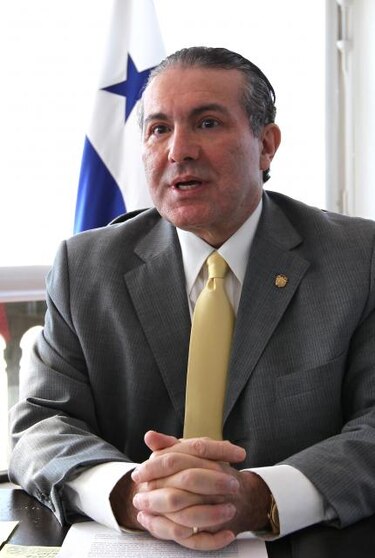 Alianza del panameñismo y el PRD sería una medida desesperada: Henríquez