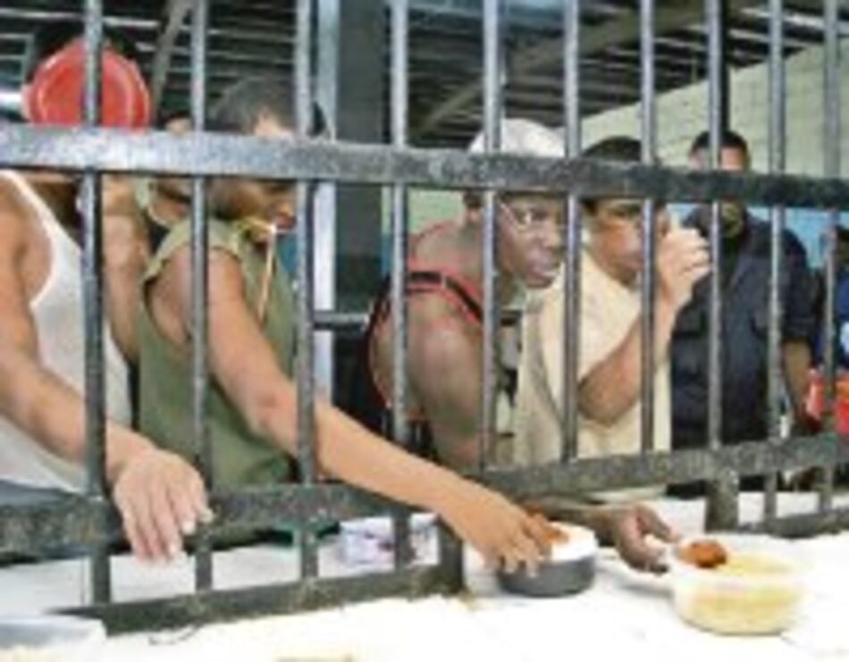 ‘Tinajitas es un refugio de adictos’