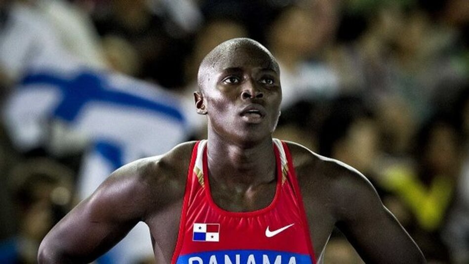 Alonso Edward viajará al Mundial de Atletismo por sus propios medios