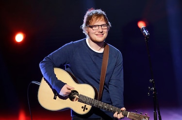 Ed Sheeran dice que ahora filma todo para evitar demandas