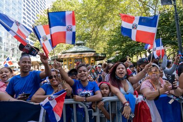 Dominicanos desfilan en Nueva York para celebrar sus logros