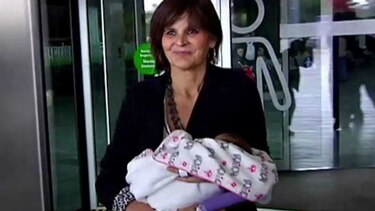 España: Mujer de 62 años da a luz a su tercer hijo