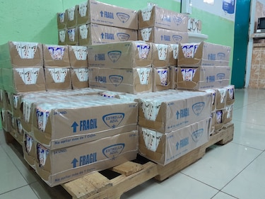 Galletas, granos y cremas aún no llegan a las escuelas