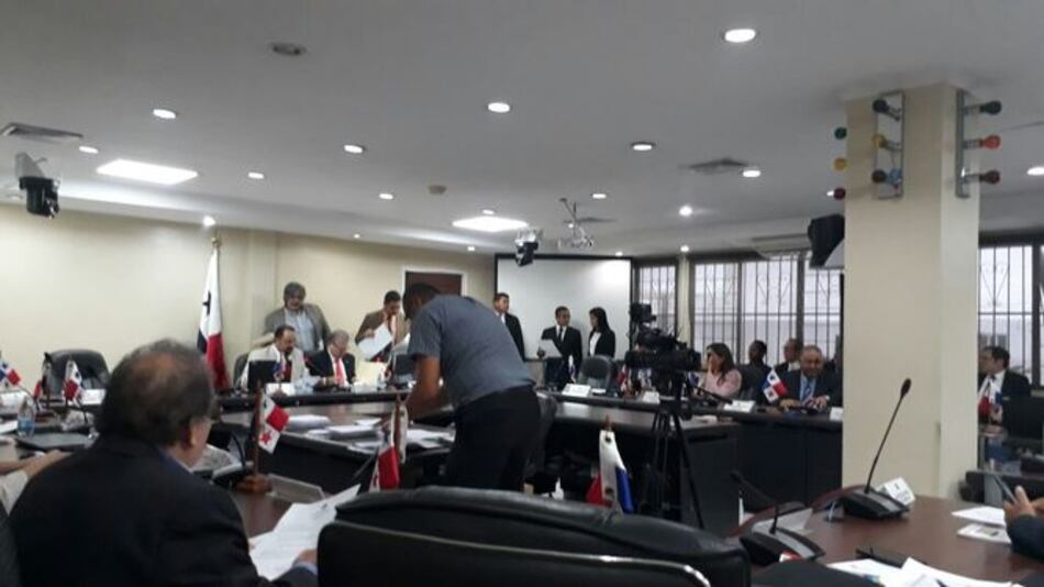 Comisión de Presupuesto aprueba $37 millones en traslados de partida