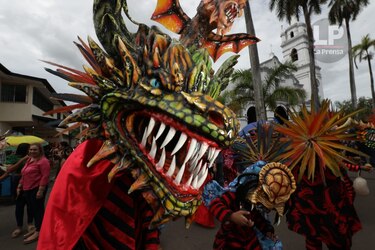 Video: La Villa de Los Santos celebra el Corpus Christi