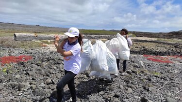 Recolectan 1,627 kilos de desechos en las islas ecuatorianas de Galápagos