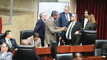PRD replantea cambios para los tres poderes