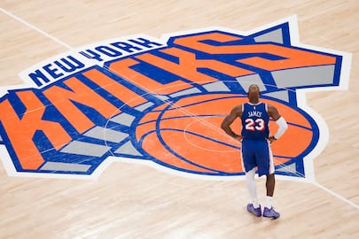 Knicks pierden su tercer partido de tres, Doncic se sale y LeBron y 76ers pasan el rodillo