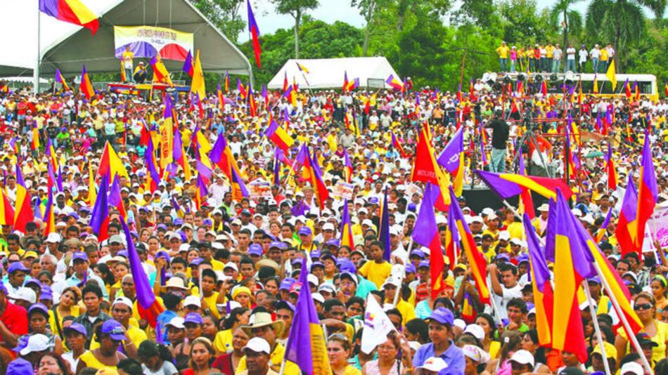 Caliente torneo oficialista