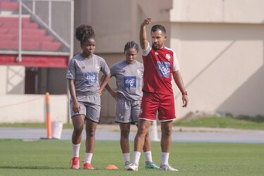 Selección Femenina enfrenta esta noche a El Salvador