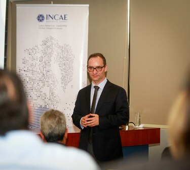 El desafío de la diversificación: Panamá debe buscar nuevos sectores de crecimiento, dice el INCAE