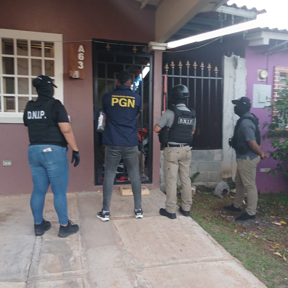 Tres aprehendidos por tráfico internacional de drogas en la operación Rotterdam