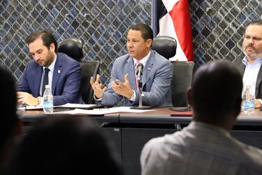En medio de ultimátum, diputados continúan consultas al proyecto que regularía patronatos