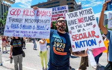 Celebridades estadounidenses critican ley contra el aborto en Texas