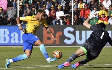 Brasil y Neymar perdonan contra Bolivia al empatar en La Paz
