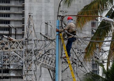 Gabinete evaluará este martes propuestas sobre ajuste de tarifa eléctrica